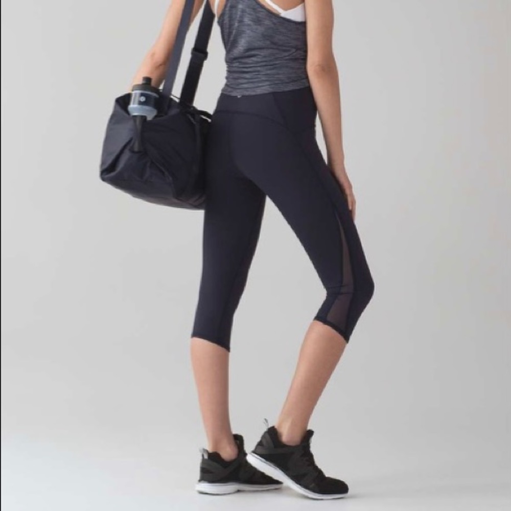 Lululemon Train Times Crop (17”)